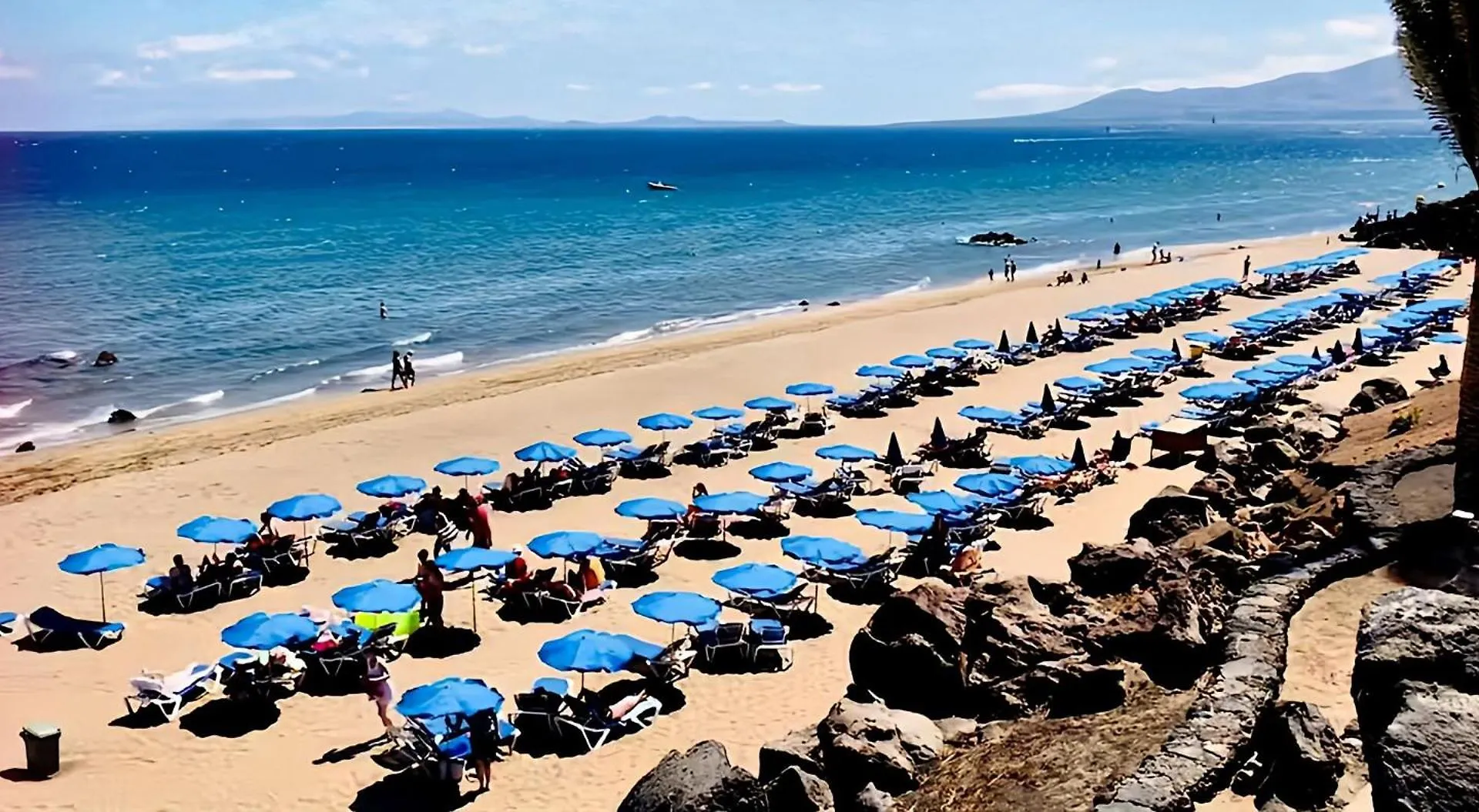 Apartment Florencia With Pool Wifi In Puerto Del Carmen, Lanzarote Tias