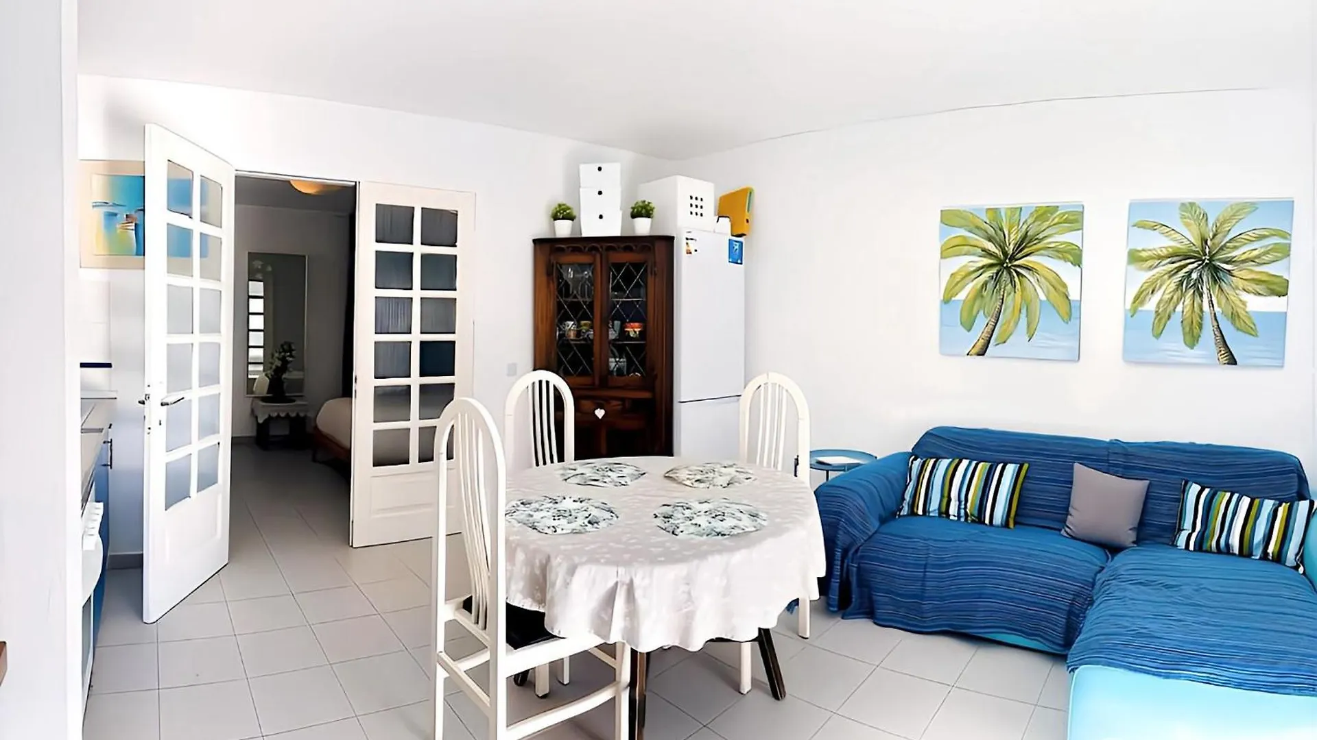 Apartment Florencia With Pool Wifi In Puerto Del Carmen, Lanzarote Tías
