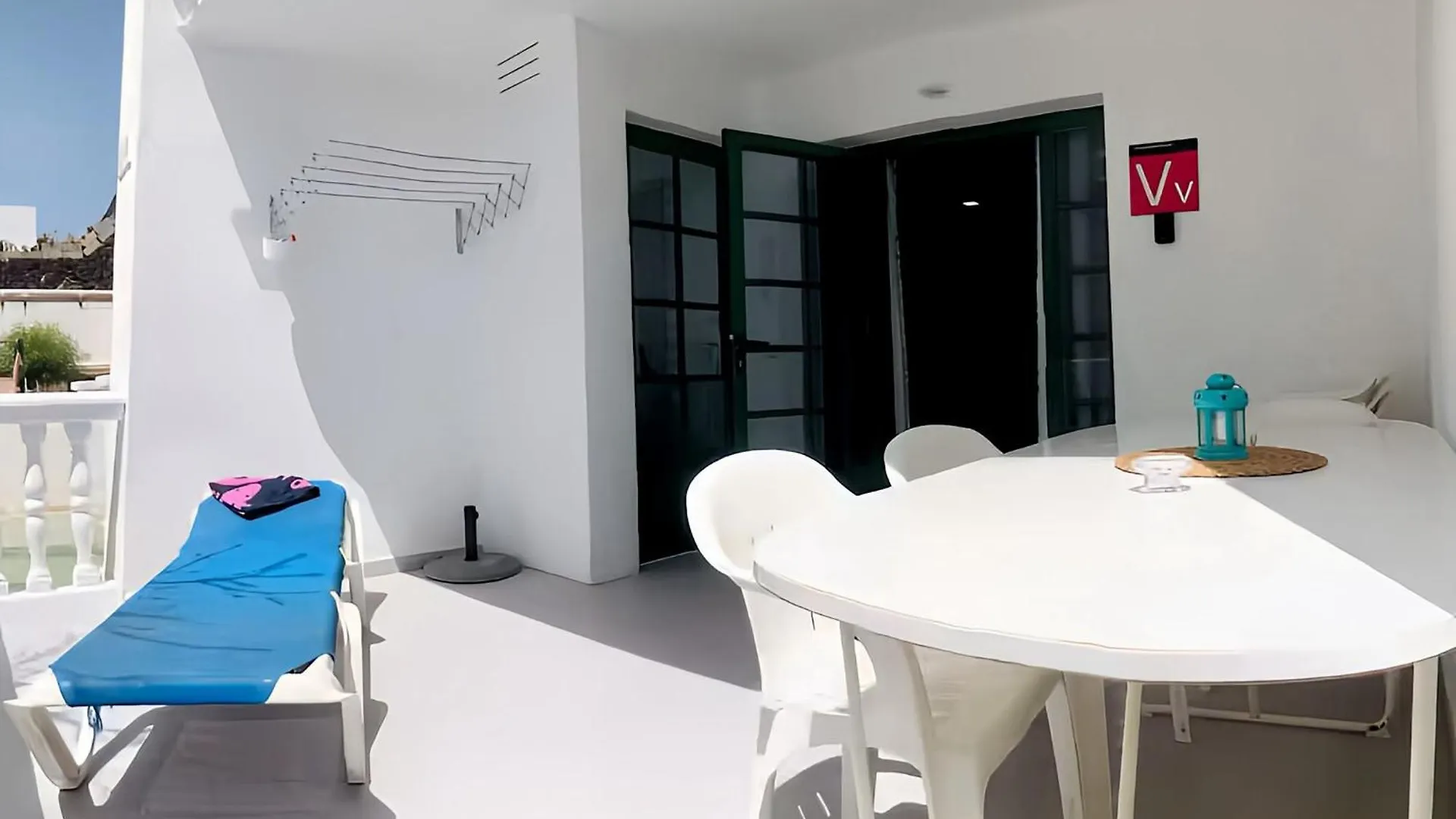 Apartment Florencia With Pool Wifi In Puerto Del Carmen, Lanzarote Tías