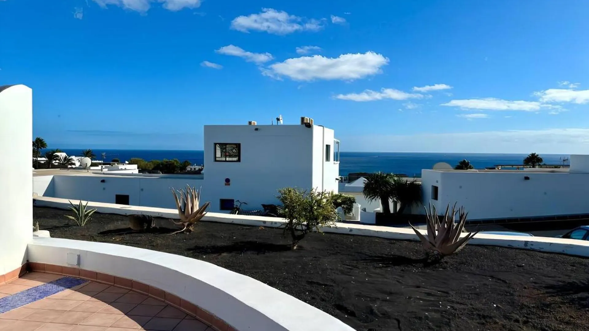 Apartment Florencia With Pool Wifi In Puerto Del Carmen, Lanzarote Tias