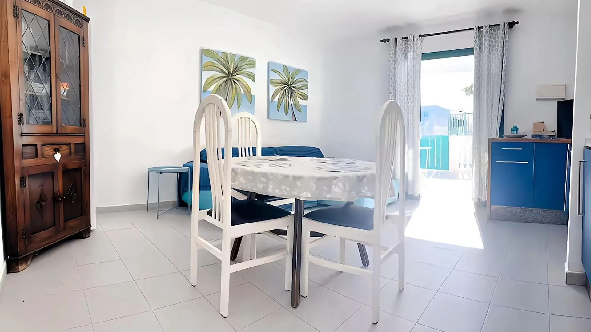 Apartment Florencia With Pool Wifi In Puerto Del Carmen, Lanzarote Tías